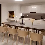 Bellezza A Luxurious Retreat In Villa *