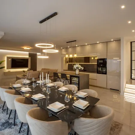 New Bellezza: A Luxurious Retreat In Villa