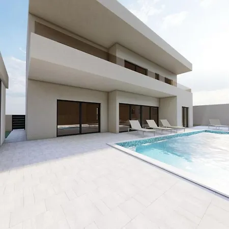 New Bellezza: A Luxurious Retreat In *