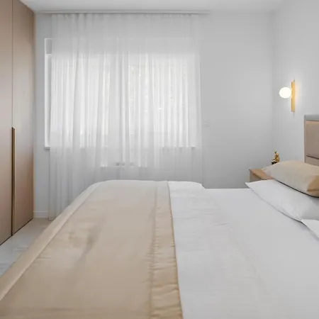 Bellezza A Luxurious Retreat In 빌라 이모츠키