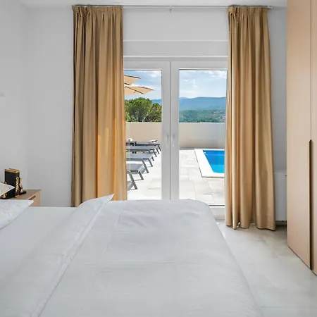 Bellezza A Luxurious Retreat In 이모츠키