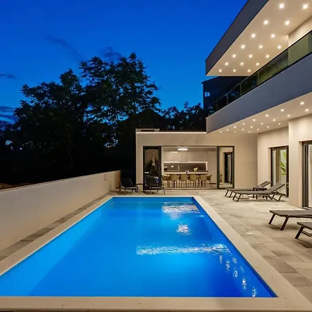 New Bellezza: A Luxurious Retreat In Вилла
