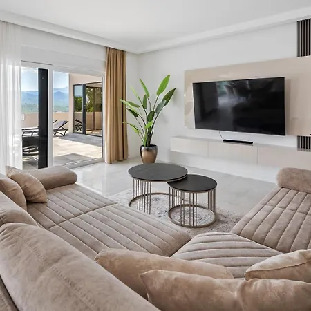 빌라 Bellezza A Luxurious Retreat In