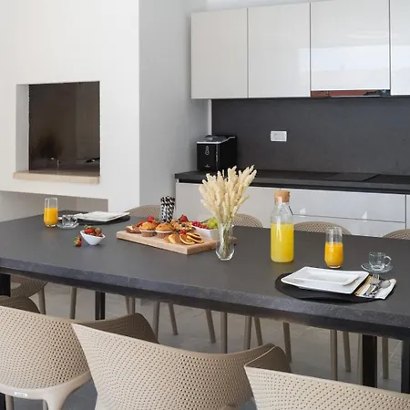 New Bellezza: A Luxurious Retreat In Вилла Имотски