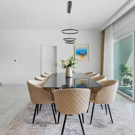 New Bellezza: A Luxurious Retreat In *