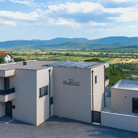 Villa Bellezza A Luxurious Retreat In *